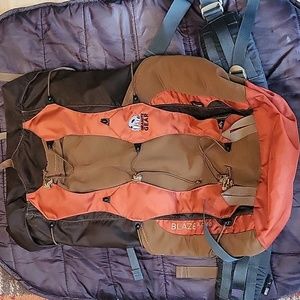 Womens Granite Gear 60 L backpacking backpack, size L waist belt, M strap trim